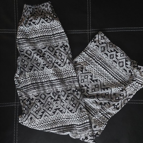 Garage black & white size small boho pants - Picture 1 of 3